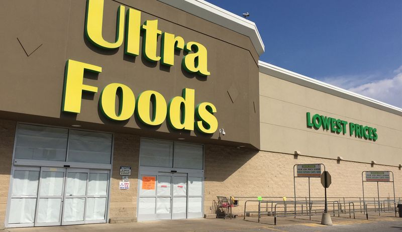 Ultra Foods: Warehouse Shopping Without the Membership