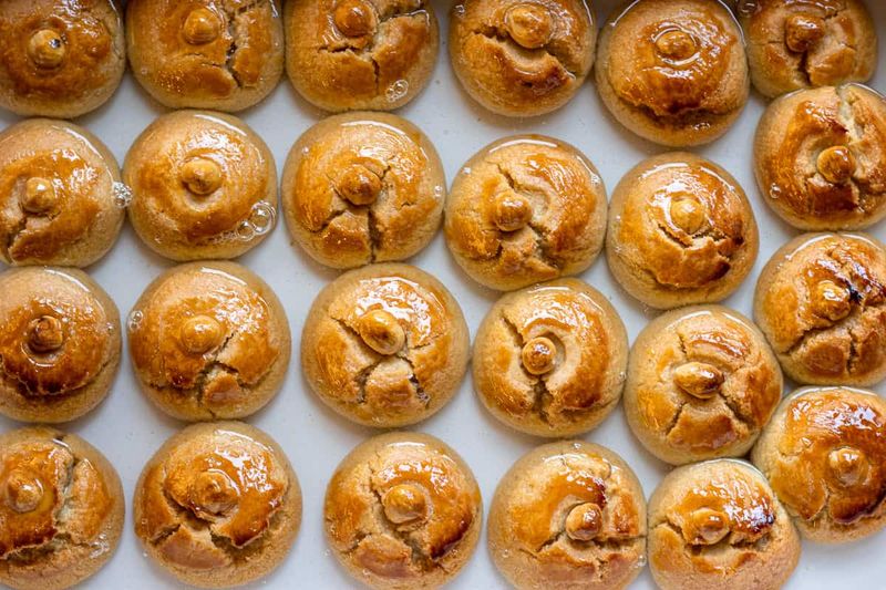 Şekerpare: Little Sugar Pieces That Melt in Your Mouth