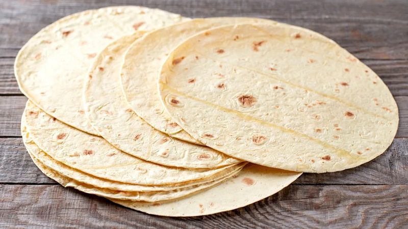 Store-Brand Low-Fat Flour Tortillas