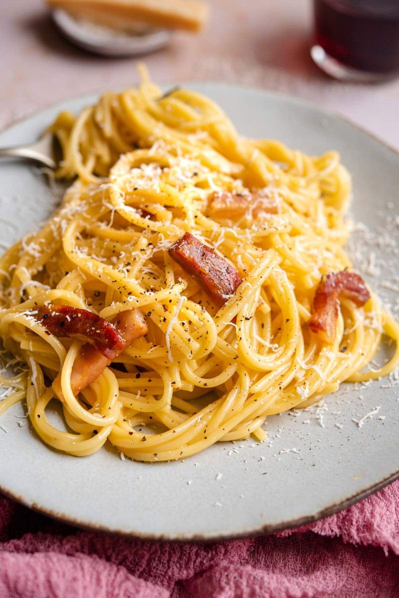 Spaghetti Carbonara: Rome's Creamy Egg-Based Masterpiece