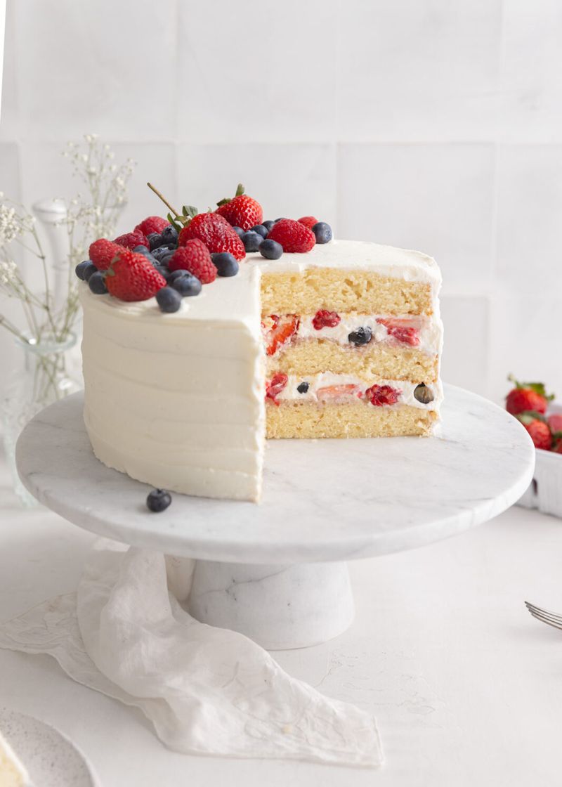 Berry Chantilly Cake