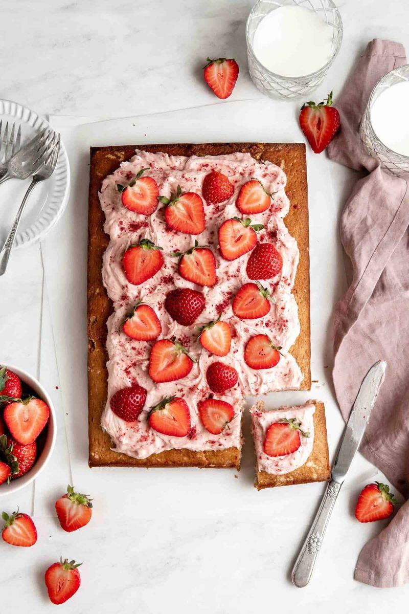 Fresh Strawberry Sheet Cake