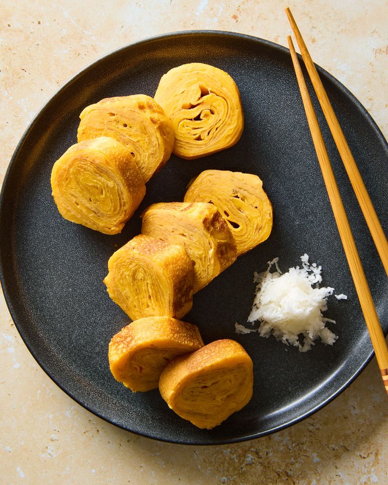 Tamagoyaki (Japanese Rolled Omelet)