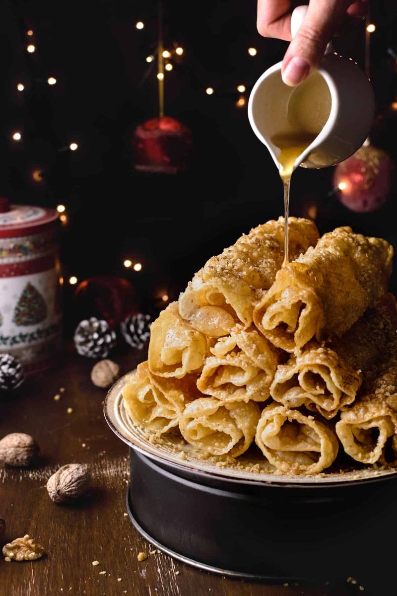 Diples: Honey-Drenched Ribbons of Celebration