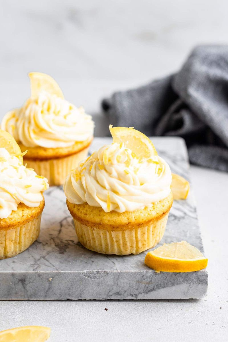 Lemon Cream Cheese Cupcakes