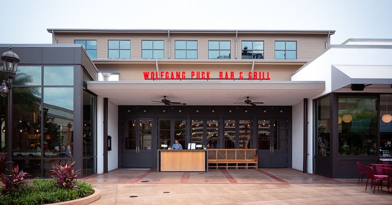 Wolfgang Puck Bar & Grill