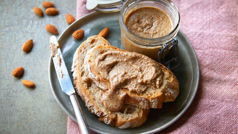 Almond or Cashew Butter