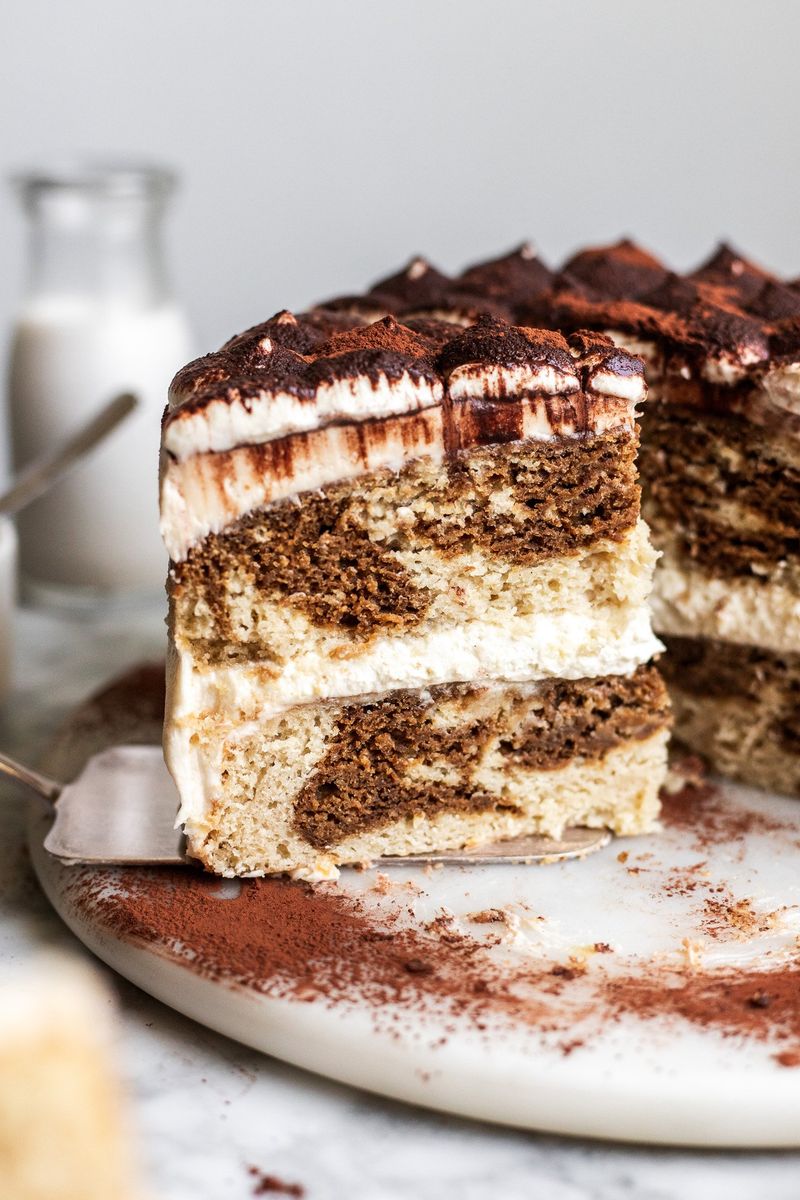 Tiramisu Cake