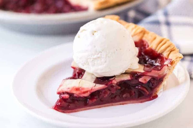 Cherry Pie + Chocolate Ice Cream: Berry-Cocoa Bliss