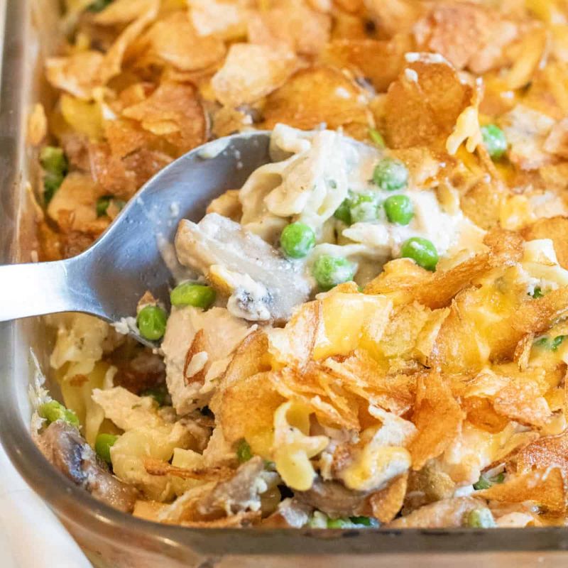 Tuna Noodle Casserole: Creamy Nostalgia