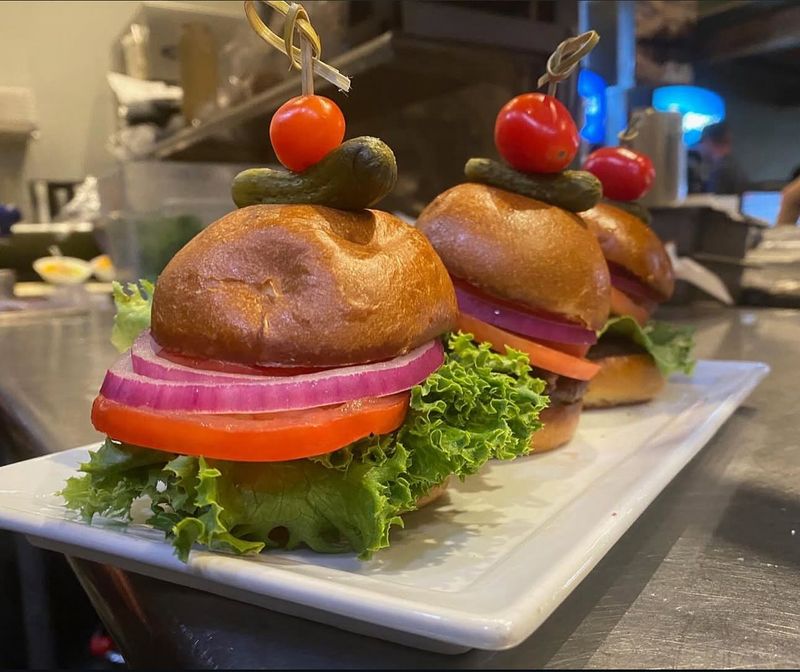 Nap's Grill, Hamilton