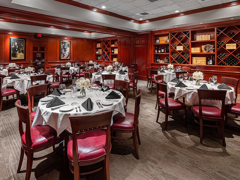 Fleming’s Prime Steakhouse & Wine Bar