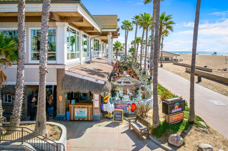 Sandy's Beach Shack, Huntington Beach