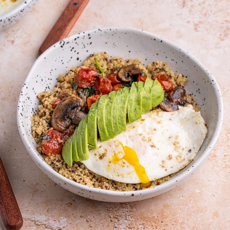 Breakfast Quinoa Bowl