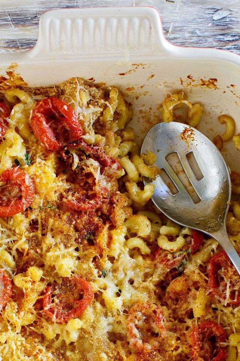 Roasted Tomato Mac and Cheese
