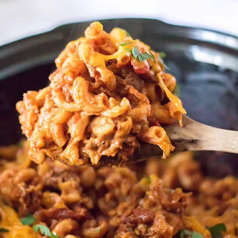 Crock Pot Chili Mac and Cheese