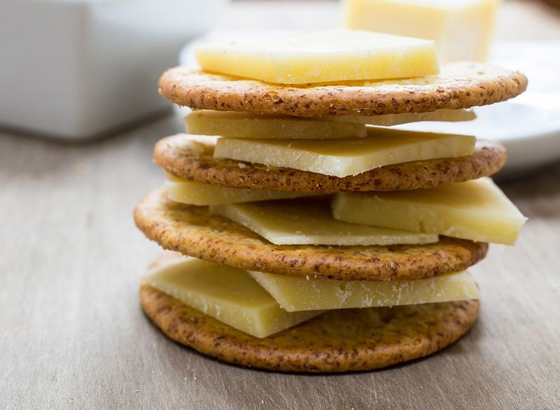 Whole-Grain Crackers with Cheese