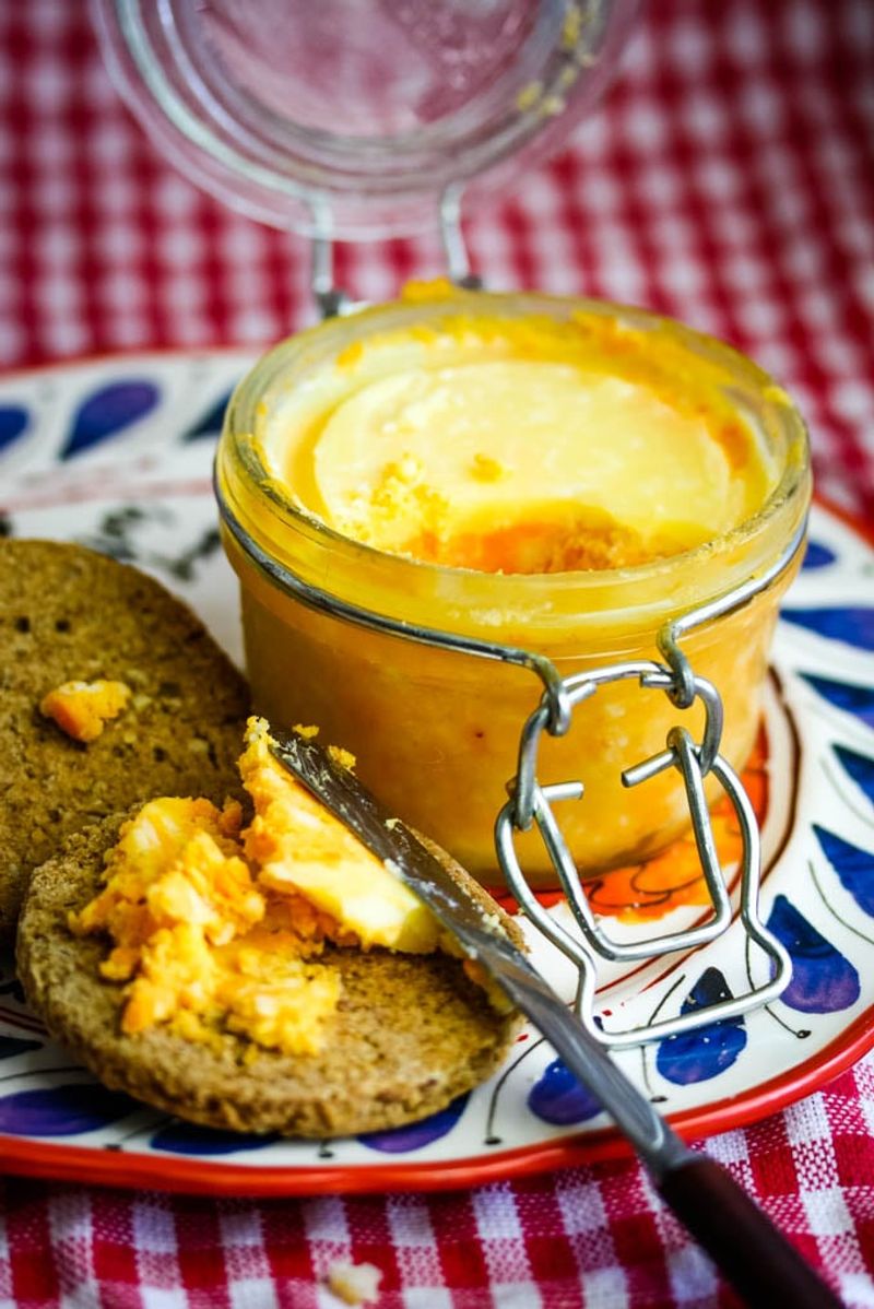 Processed Cheese Spreads (Potted)