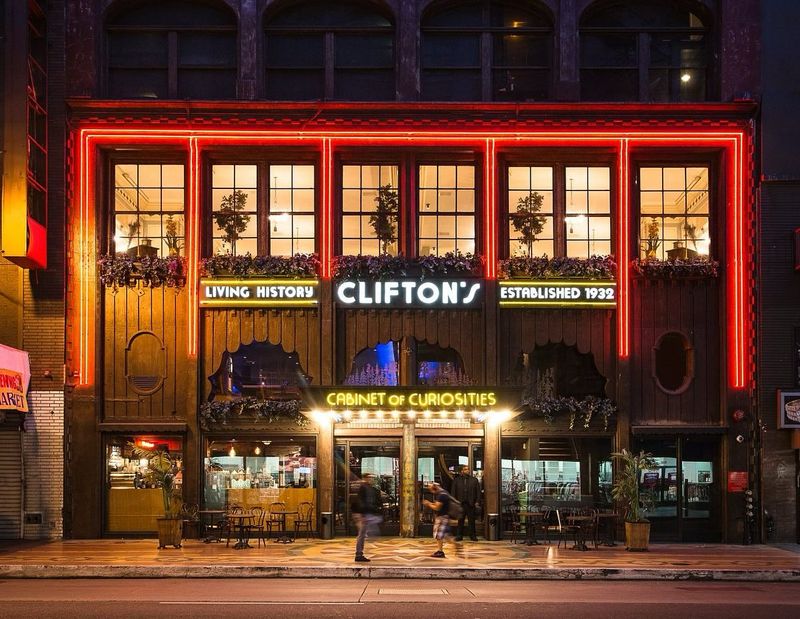 Clifton's Republic – Los Angeles