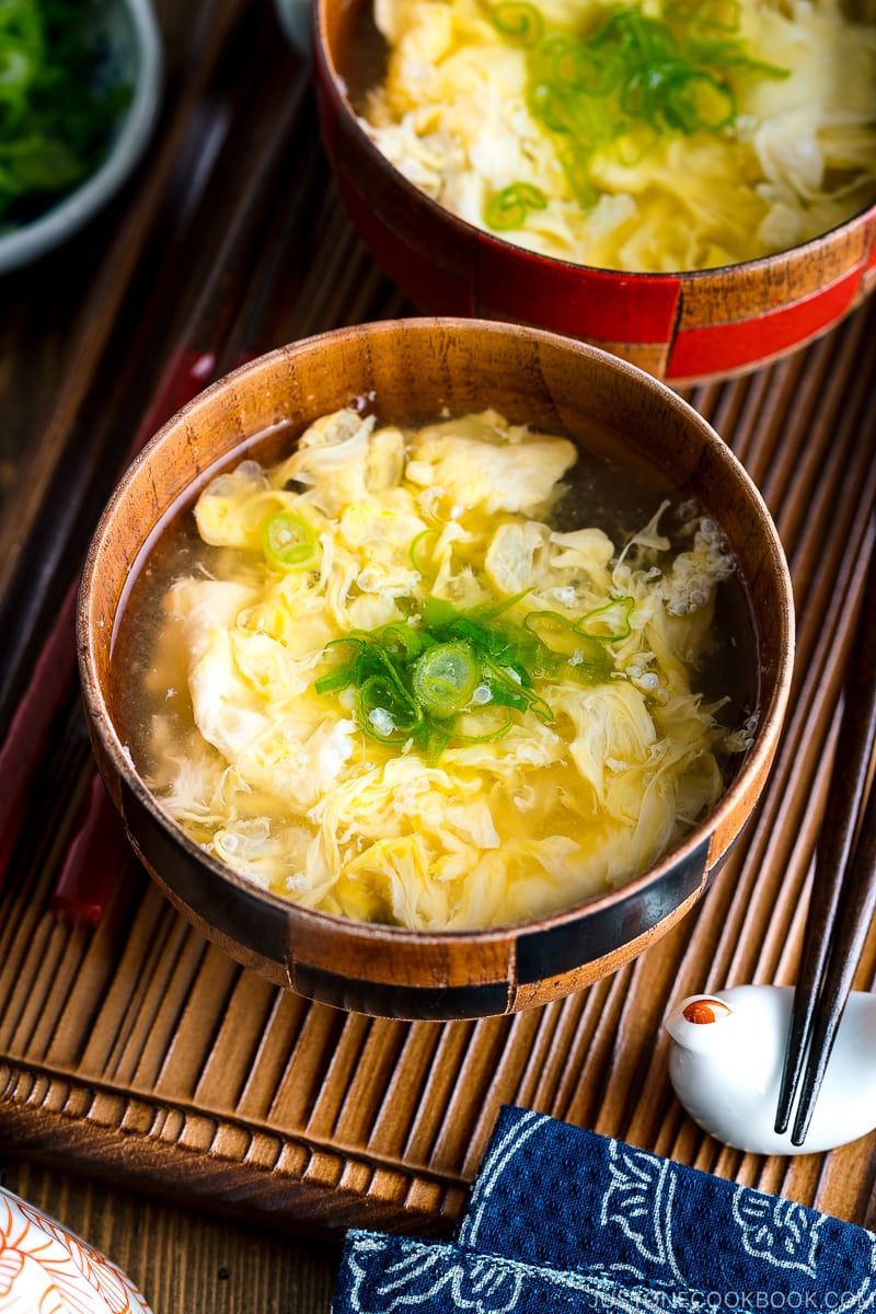 Kakitama-jiru (かきたま汁 – Egg Drop Soup)