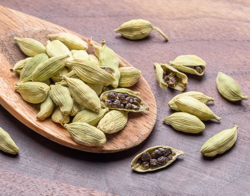 Cardamom Pods