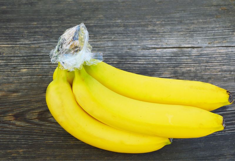 Wrap Banana Stems in Plastic to Keep Them Fresh