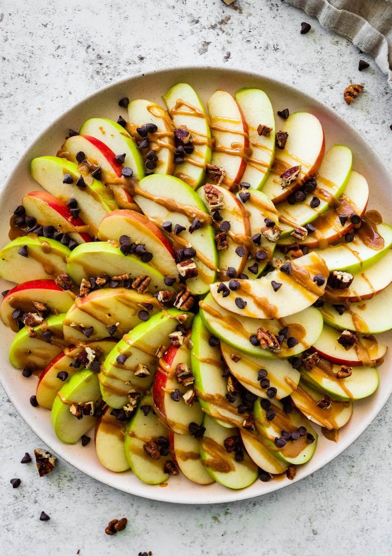 Apple Slices with Peanut Butter