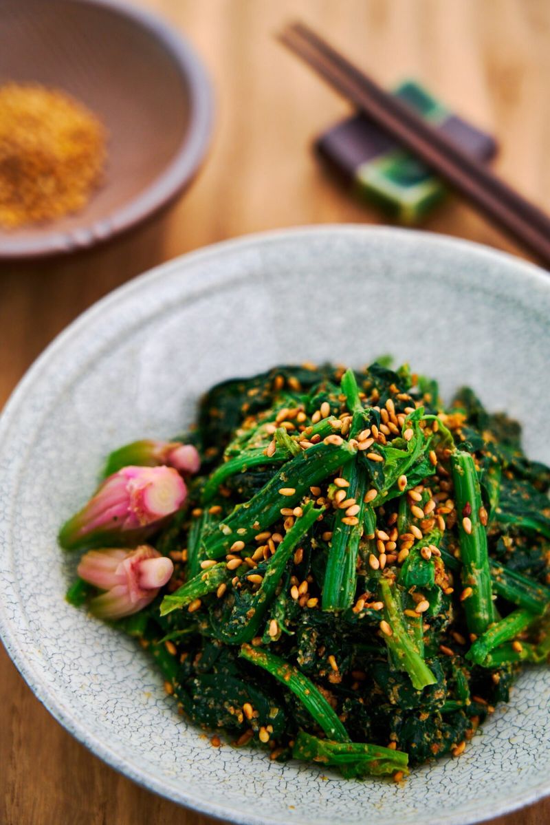 Horenso no Goma-ae (Spinach with Sesame Dressing)
