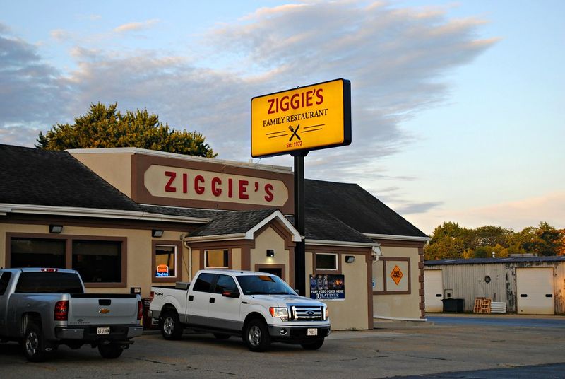 Ziggie's Family Restaurant in Mendota
