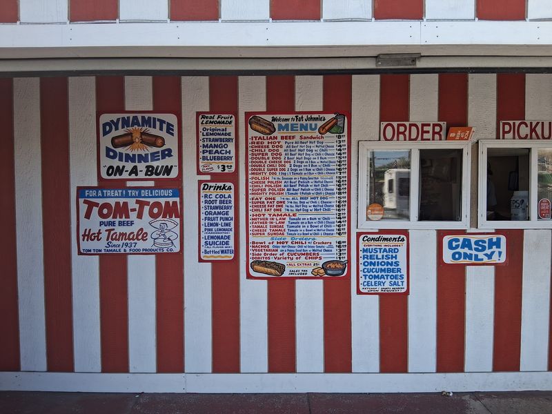 What to Know Before Visiting Fat Johnnie’s