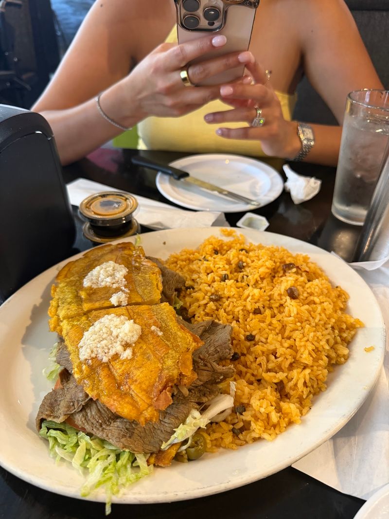 How the Jibarito Became a Chicago Classic With Fans Far Beyond the City