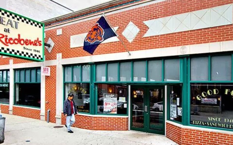 Ricobene’s Breaded Steak Sandwich: A Chicago Classic Worth Getting Messy For